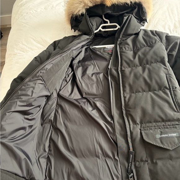 Canada Goose Solaris Parka with Natural Fur-Trim Hood size S - Picture 6 of 8